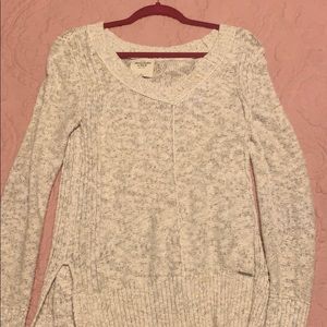 Abercrombie & Fitch sweater